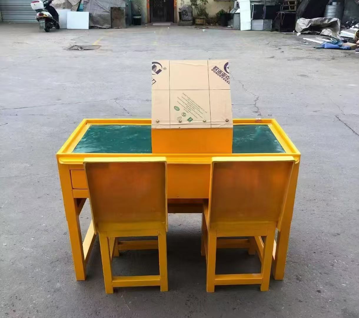 蚌山防静电导通桌井下煤矿火工品发放桌：危险品流转的安全守护者